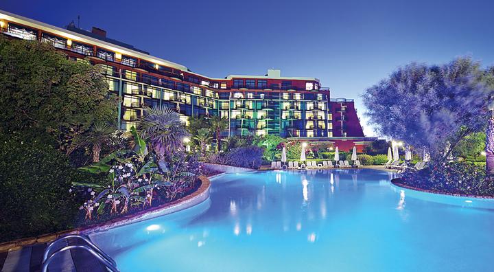 Hotel merit crystal cove casino 5